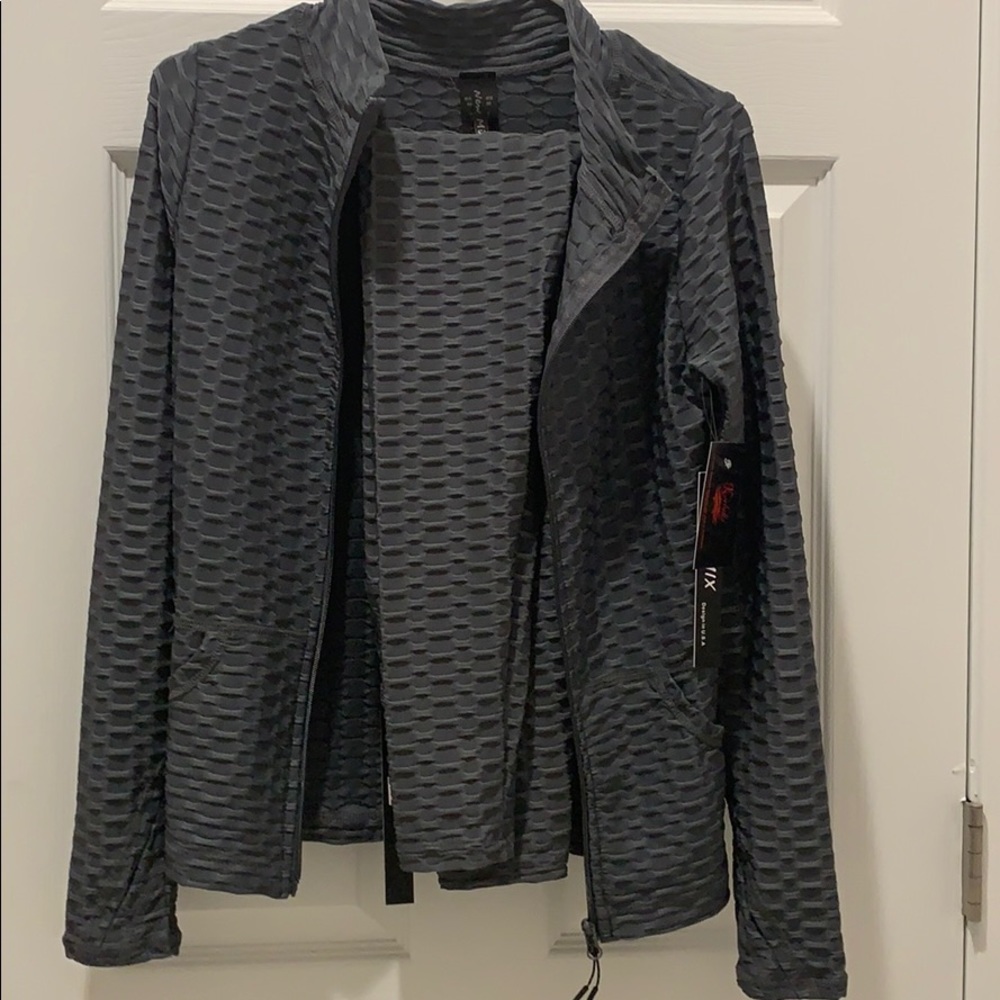 Grey scrunch butt leggings and jacket